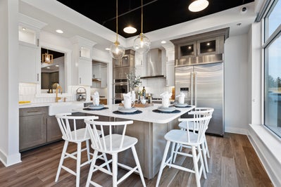Charlotte Design Studio.