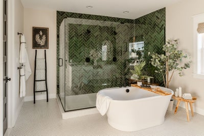 Venetian Bath. 4br New Home in Lancaster, PA