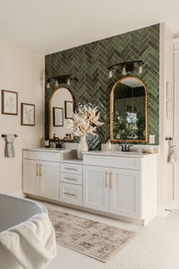 Venetian Bath. Westminster, MD New Homes