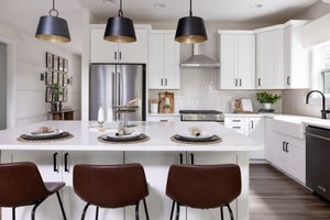 Classic Kitchen. Belmont, NC New Homes