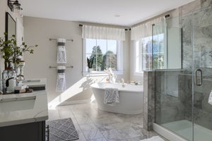 Serenity Bath. Hampton Heath New Homes in Landisville, PA