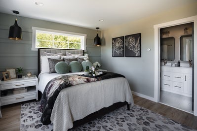 Owner's Suite. Charleston Home with 3 Bedrooms