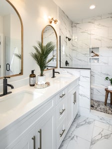 Serenity Bath. Maplewood New Home Floor Plan