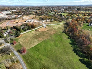 The Grove at Dauphin Oaks Community. Harrisburg, PA New Homes