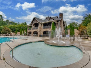 Pool and Clubhouse. The Gables at Handsmill Waterfront New Homes in York, SC