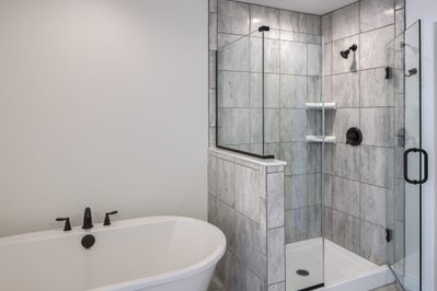 Serenity Bath. Cumberland Home with 4 Bedrooms