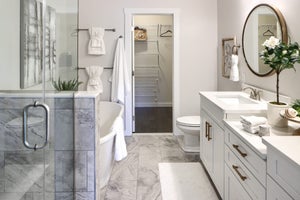 Serenity Bath. New Homes in Lancaster, PA