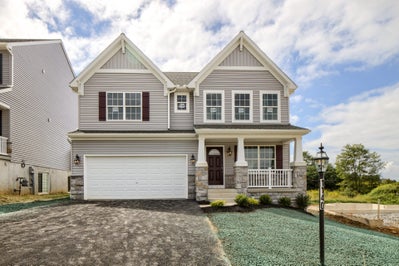 Vintage. Brentwood Home with 4 Bedrooms