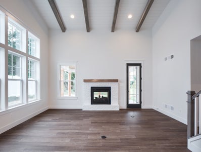 Family Room. Morgan Home with 3 Bedrooms