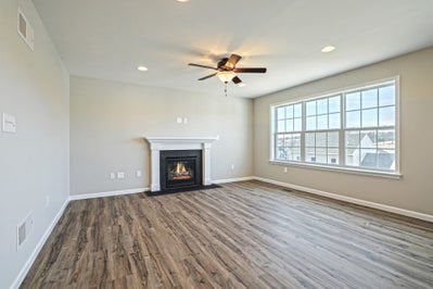 Family Room. Marshall Home with 3 Bedrooms