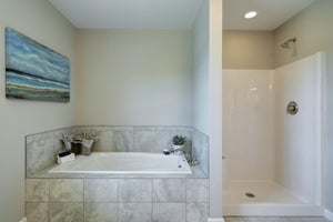 Owner's Bath. Applewood New Homes in Aspers, PA