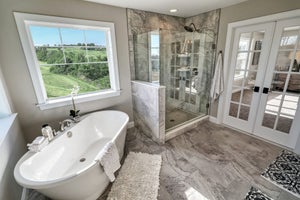 Serenity Bath. West Grove, PA New Homes