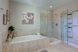 Cascade Bath. York, PA New Homes