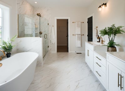 Serenity Bath. 4br New Home in Lancaster, PA