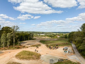 Stonebridge at Longwood community. Stonebridge at Longwood New Homes in Kennett Square, PA